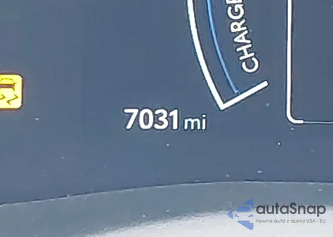 2025 Toyota Camry Le z USA, uszkodzony, nr VIN 4T1DAACK3SU607907